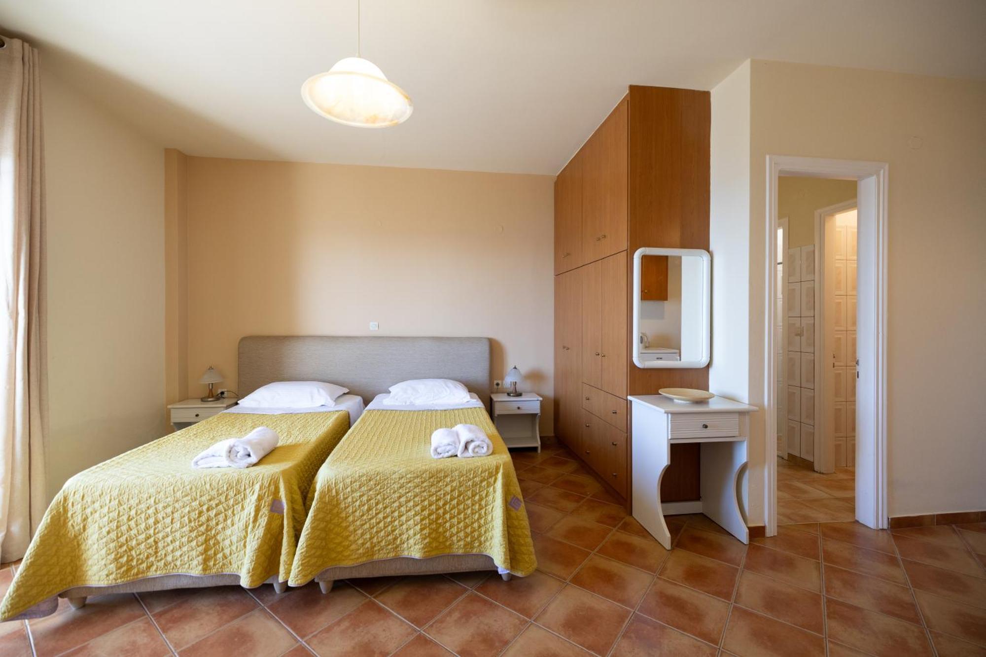 Delfinia Apartamento Vlachata Exterior foto