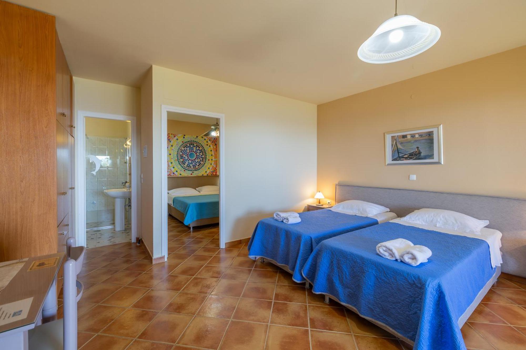 Delfinia Apartamento Vlachata Exterior foto